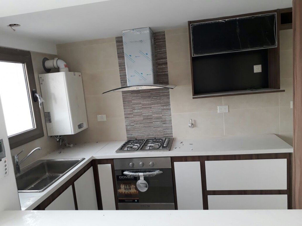 SEMIPISO DE 2 AMB EXTERNO CON BALCON 