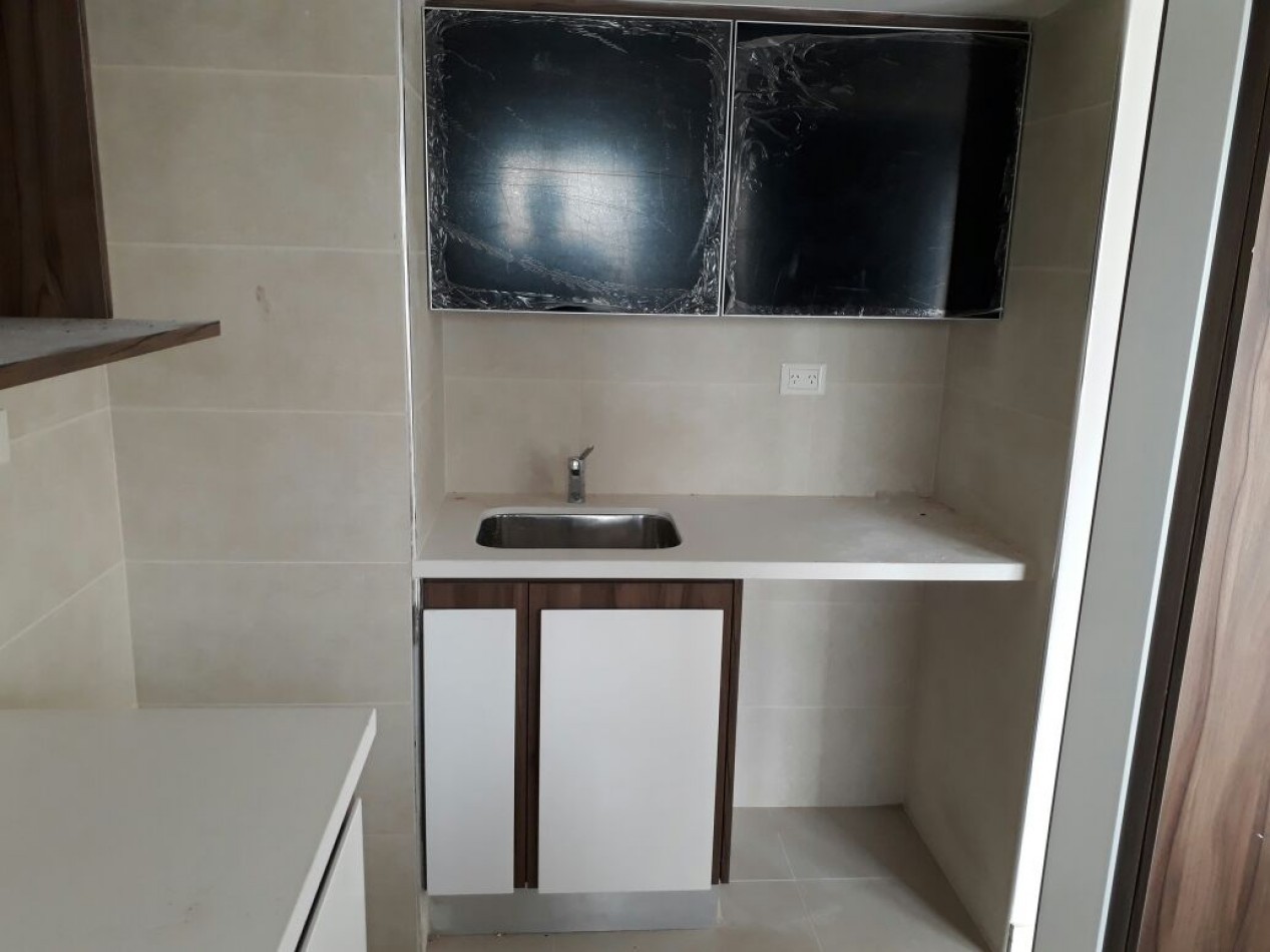 SEMIPISO DE 2 AMB EXTERNO CON BALCON 