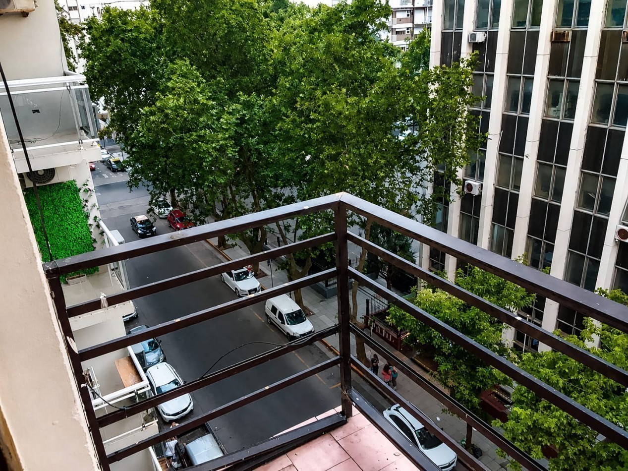 DEPARTAMENTO DE 2 AMB EXTERNO CON BALCON