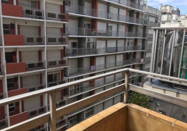 DEPARTAMENTO DE 2 AMB A LA CALLE CON BALCON