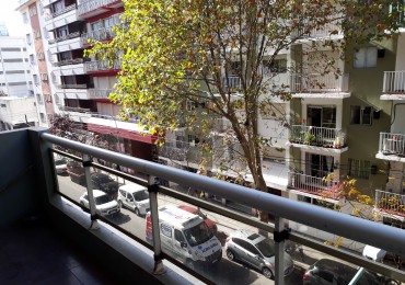 DEPARTAMENTO DE 2 AMB A LA CALLE CON BALCON CORRIDO 
