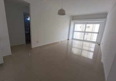 DEPARTAMENTO DE 3 AMB CONTRA FRENTE