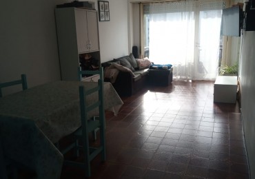 DEPARTAMENTO DE 3 AMB EXTERNO CON BALCON 