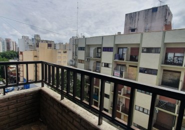 DEPARTAMENTO DE 3 AMB EXTERNO CON BALCON 
