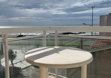 DEPARTAMENTO DE 2 AMB CON COCHERA. VISTA AL MAR.  BAULERA