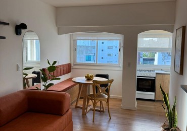 DEPARTAMENTO DE 1 AMB RECICLADO CONTRA FRENTE ABIERTO