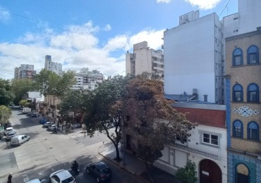 DEPARTAMENTO DE 3 AMB EXTERNO CON BALCON 