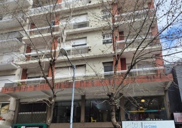 DEPARTAMENTO DE 2 AMB CON DEPENDENCIA. EXTERNO CON BALCON 