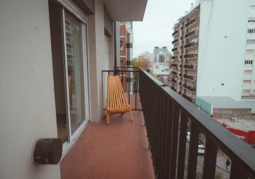 DEPARTAMENTO DE 1 AMB FRENTE. RECICLADO